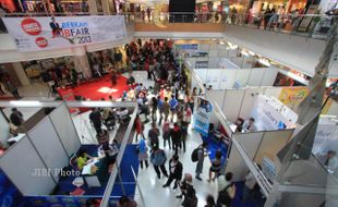 BURSA LOWONGAN KERJA : Job Fair di Solo Paragon Mall Dibanjiri Pencari Kerja