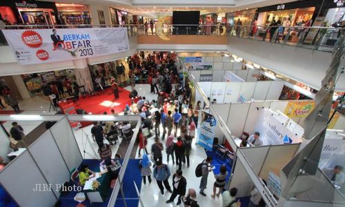 BURSA LOWONGAN KERJA : Job Fair di Solo Paragon Mall Dibanjiri Pencari Kerja