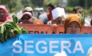 UNJUK RASA PEDAGANG PASAR KRANGGAN