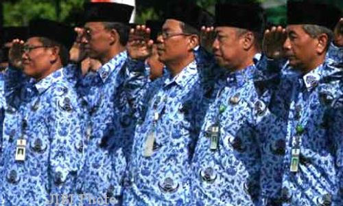 UU APARATUR SIPIL NEGARA : PNS Nonguru Boleh Pilih Usia Pensiun