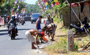 HUT SLEMAN : Anggaran Terbatas, Masyarakat Swadaya Beli Umbul-ubul