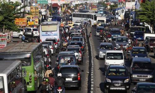 SOLOPOS TV : Video 6 Menit Tembus Macet Kartasura