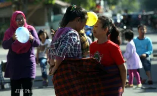   ANEKA LOMBA PERINGATI HUT RI