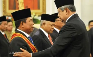 HUT Ke-68 RI : SBY Anugerahi 8 Menterinya Bintang Mahaputra Adipradana