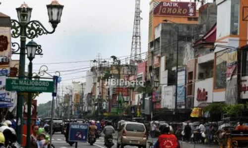 LEBARAN 2013 : Gelar Penyemprotan, BLH Berharap Malioboro Tidak Bau Pesing