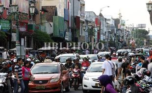 LALU LINTAS JOGJA : Bukan Hanya Hotel & Ruko, Warung pun Wajib Sediakan Lahan Parkir