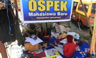 MENJUAL PERLENGKAPAN OSPEK