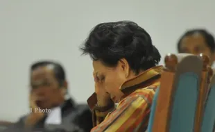 KORUPSI ALAT KESEHATAN : Ratna Dewi Umar Dituntut 5 Tahun Penjara & Denda Rp500 Juta