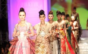 SOLO BATIK FASHION 2013 : Panitia Jamin SBF Lebih Meriah Dibanding 2012