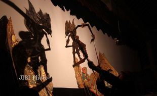  WAYANG KULIT : UTP Bakal Geber Pagelaran Wayang Kulit Semalam Suntuk