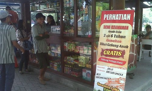 MUDIK LEBARAN 2013 : Biar Tidak Hilang Pakai Gelang