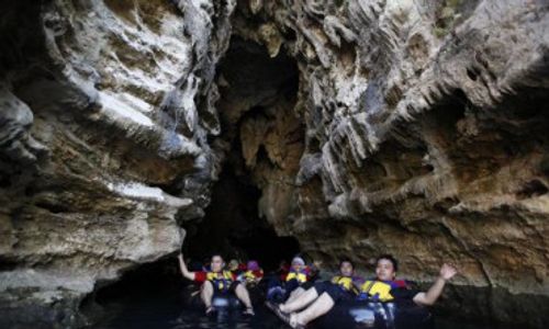 DAMPAK LETUSAN KELUD : Gua Pindul Sepi Pengunjung