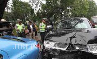 LEBARAN 2013 : Jumlah Laka Mudik 2013 Turun