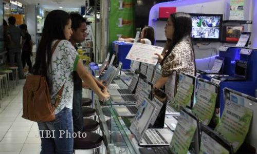 RUPIAH MELEMAH : Harga Komputer Naik 10%