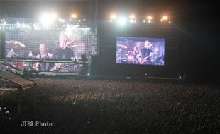 KONSER METALLICA