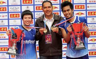 BWF WORLD CHAMPIONSHIPS 2013: Juara Dunia Tiga Kali, Liliyana Cetak Sejarah