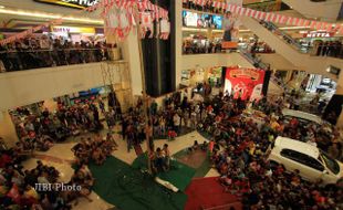 PANJAT PINANG DI MALL