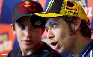 KABAR PEMBALAP : Rossi Bisa Berdamai dengan Lorenzo, Tapi Tidak dengan Marquez