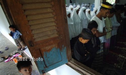 SHALAT IED TAREKAT SAMAN