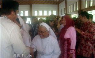 LEBARAN 2013 : Tunjukan Keharmonisan, Bupati-Wabup Open House Bareng