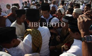 LEBARAN 2015 : Pemudik Pilih Salat Id di Alun-Alun Utara