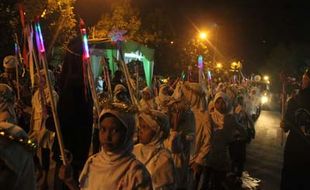 LEBARAN 2013 : Tahun Ini Tak Ada Lomba Lampion