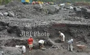 TAMBANG PASIR MERAPI : Penambang Pasir Diminta Taati Aturan