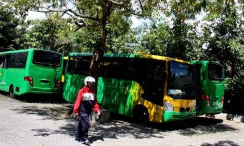 Mangkrak, 20 Eks Bus Trans Jogja Ganggu Bongkar Muat Truk