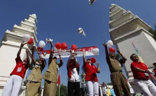 MELEPAS BURUNG MERPATI