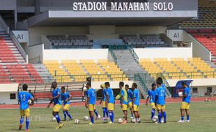 PERSIKABO VS PERSIK : Babak I, Persik Unggul 1-3