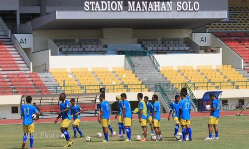 PERSIKABO VS PERSIK : Babak I, Persik Unggul 1-3