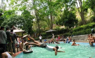 Batu Seribu dan Makam Kiai Balakan Sukoharjo Buka Lagi Pekan Depan