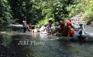 BENCANA KEKERINGAN : Kali Sidorejo Jadi Tumpuan Warga Lereng Merapi 