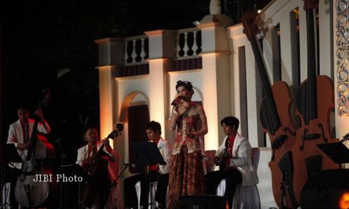 SOLO KERONCONG FESTIVAL 2013 : Keroncong Funky Makin Diminati 