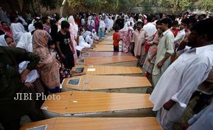 Sejarah Hari Ini: 22 September 2013, Bom Bunuh Diri di Gereja Peshawar Pakistan