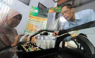 INFO BELANJA : Harga Emas Turun, Pembelian Meningkat