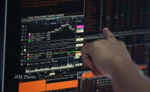 BURSA SAHAM HARI INI : Efek Dow Jones, IHSG Terus Menguat 11,97 Poin