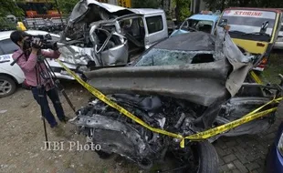 LAKA MAUT DUL AHMAD DHANI : MOBIL DUL JADI PERHATIAN JURNALIS