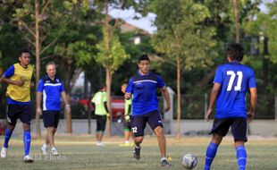 PELITA BANDUNG RAYA LATIHAN