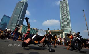 KARNAVAL POLISI 5 NEGARA : AKADEMI KEPOLISIAN INDONESIA