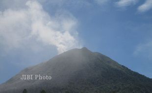 GUNUNG SINABUNG MELETUS : Basarnas : 40 Pendaki Telah Dievakuasi