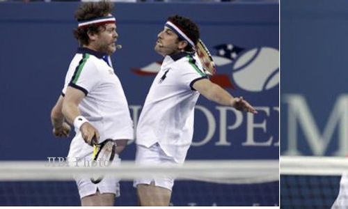 US OPEN 2013 : Pertandingan Ekshibisi 2 Aktor VS 2 Mantan Juara Penuh Tawa