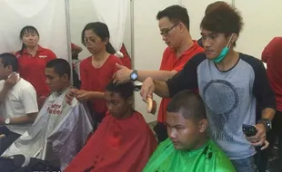 500 Orang Ikut Potong Rambut Gratis