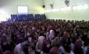 SUZUKI NEX-SOLOPOS GOES TO SCHOOL : SMAN 1 Karanganyar Heboh