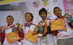 PERUNGGU BEREGU KUMITE PUTRI