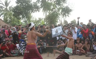 JALAN-JALAN : Berkelok-kelok Menengok Eksotisme Lombok