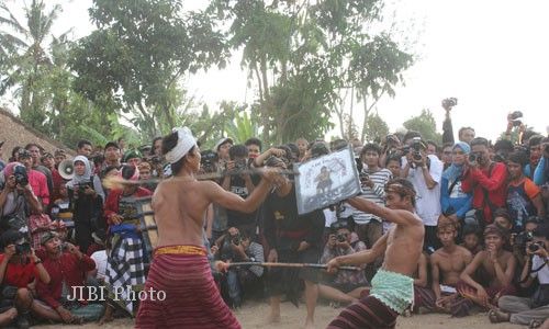 JALAN-JALAN : Berkelok-kelok Menengok Eksotisme Lombok