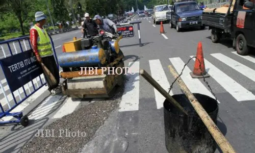 Tinggal Empat Bulan, Kimpraswil Kejar Proyek