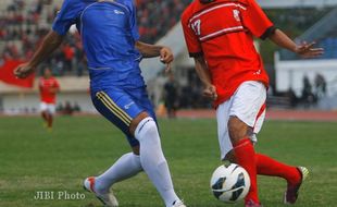 DIVISI UTAMA LPIS : Persis Bungkam Persibangga 4-2 