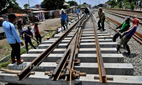 REL GANDA SEMARANG : Terganggu Jalur Ganda Kereta Api, Warga Pasrahkan Nasib ke Peradi